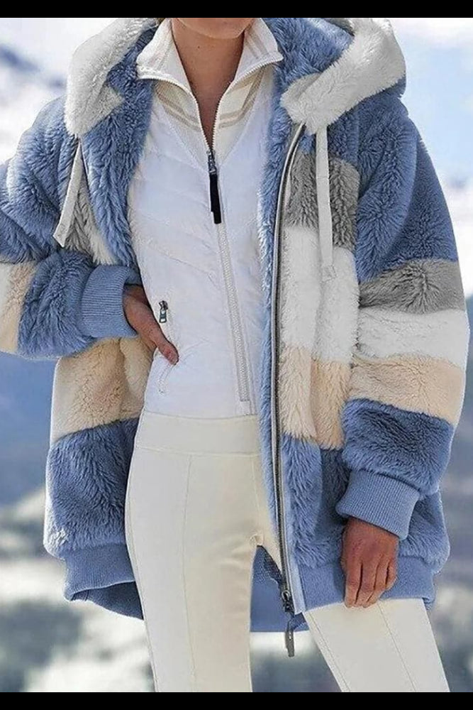 Giacca donna calda avvolgente con cappuccio e zip, perfetta per inverno e autunno.