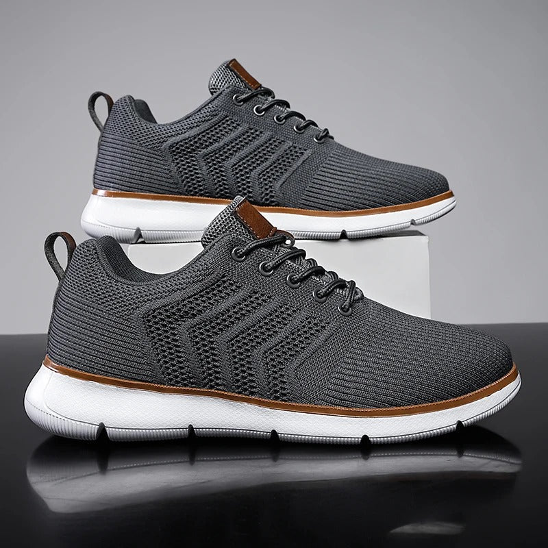 Scarpe sportive uomo leggere e traspiranti, ideali per il comfort di ogni giorno.