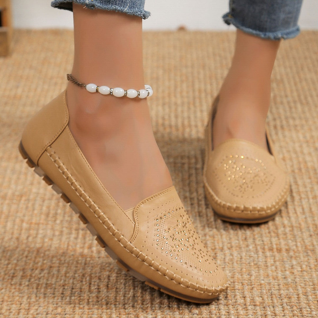 Stivaletti donna comodi slip-on con cucitura a mano, ideali per comfort e stile casual quotidiano in autunno.