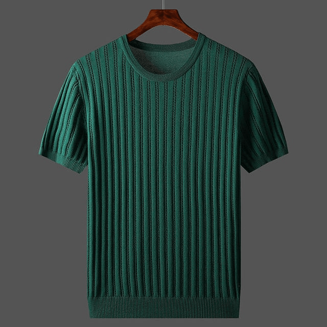 T-shirt uomo comfort a maniche corte, elegante e antimacchia. Abbigliamento estivo versatile per ogni occasione.