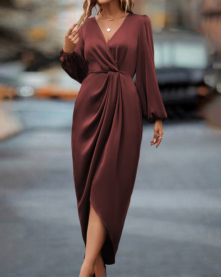 Vestito lungo marrone elegante per donna, con maniche a lanterna e collo a V, ideale per moda chic.