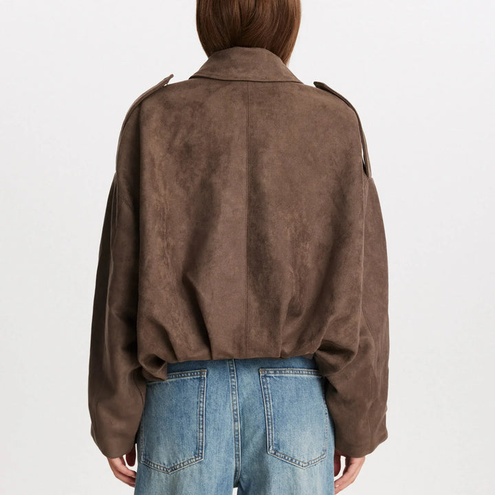 Moda donna: Giacca oversize versatile ed elegante. Capospalla inverno/autunno con vestibilità rilassata per ogni stile.