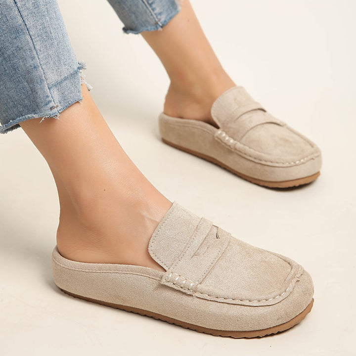 Sabot slip-on da donna con plateau, scarpe facili da indossare, comode e di tendenza.