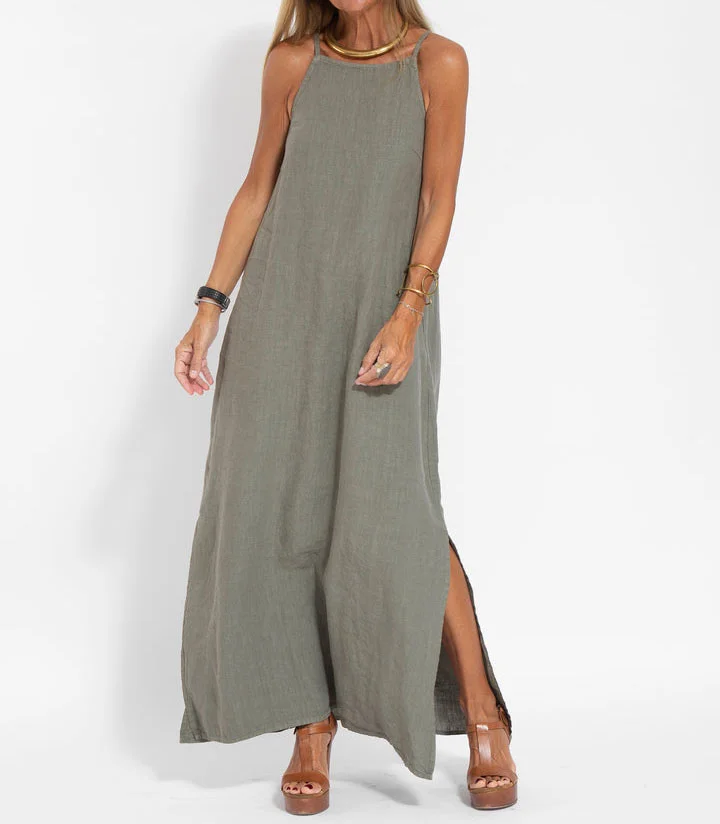 Abito lungo estivo donna con scollo all'americana. Maxi vestito senza maniche, comodo e alla moda per l'estate.