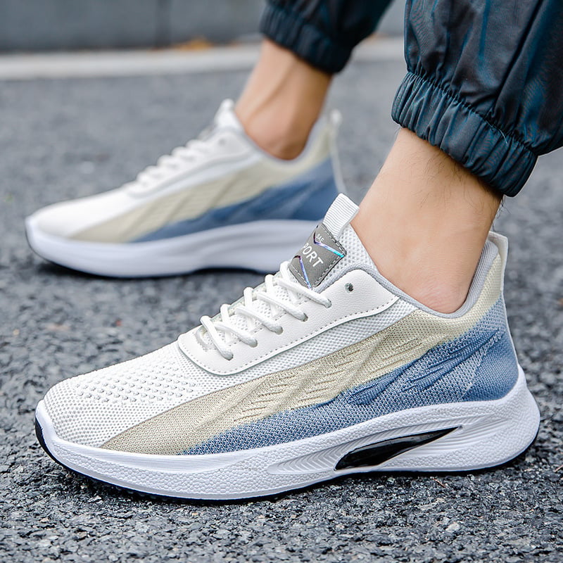 Moderne sneakers uomo con lacci, calzature di tendenza per un look casual alla moda.