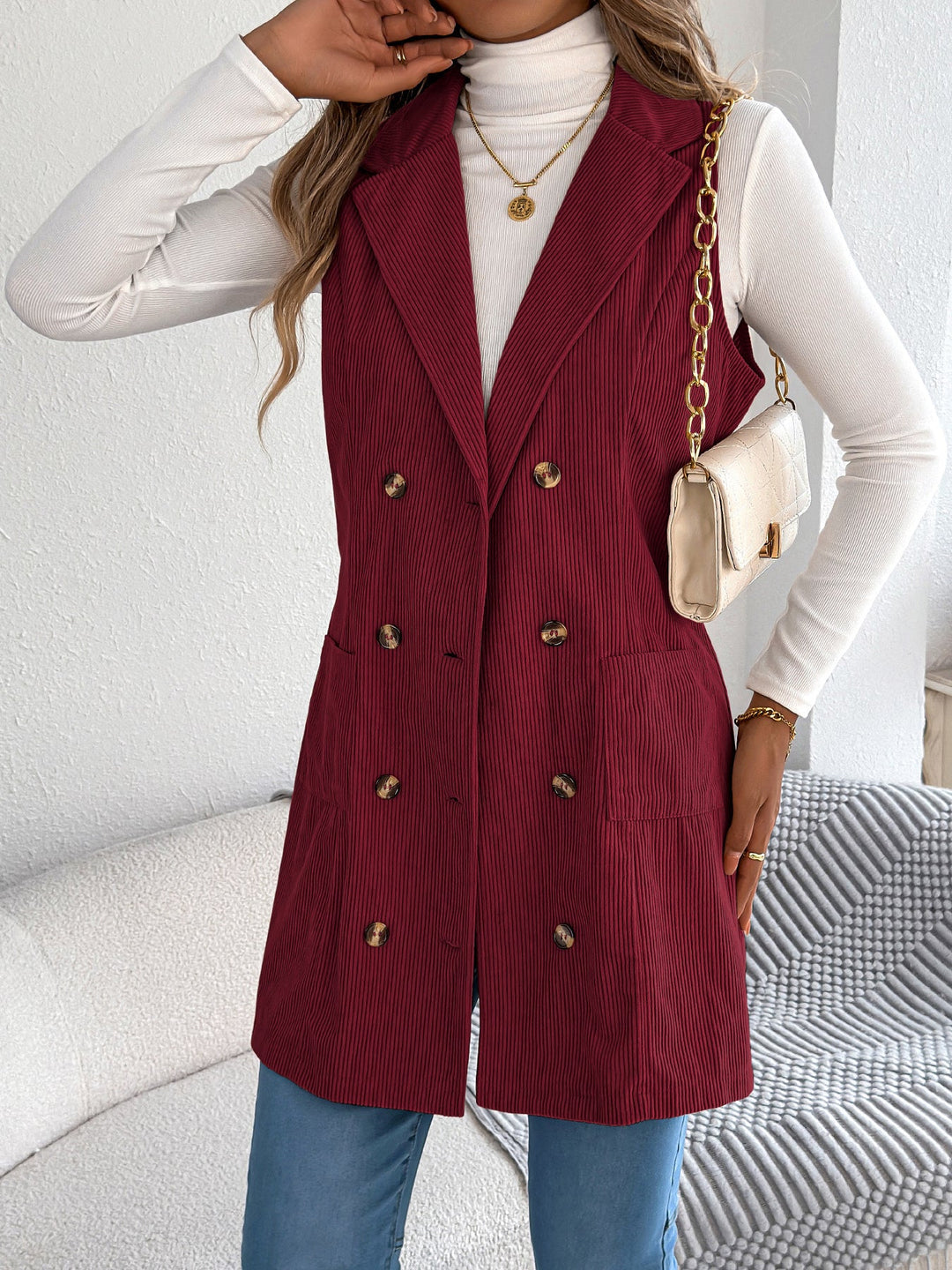 Gilet senza maniche donna, casual ed elegante, ideale per i tuoi look a strati quotidiani.