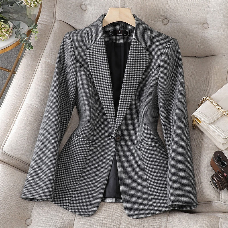 Blazer elegante da donna con pattern pied-de-poule, maniche lunghe e chiusura a bottone, moda versatile.