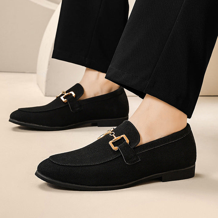 Mocassini uomo slip-on eleganti per comfort quotidiano, ideali per la guida e look business casual.