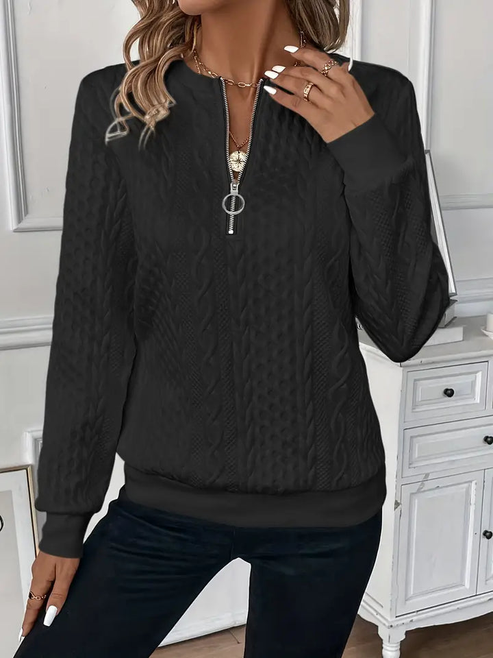 Comodo maglione donna con cerniera frontale, ideale per il comfort quotidiano e versatile.