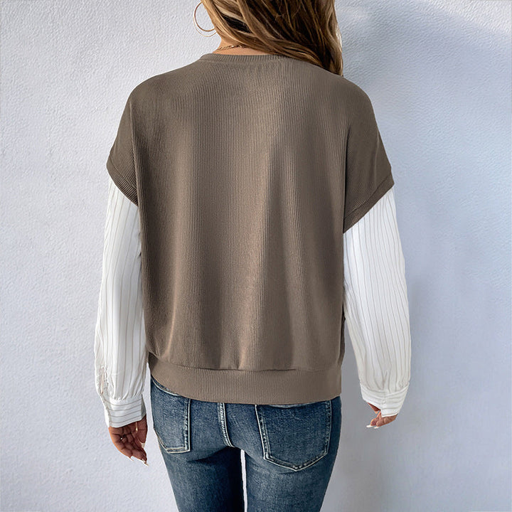 Maglione donna casual chic girocollo con maniche lunghe, design finto due pezzi, colore marrone caffè. Abbigliamento versatile.