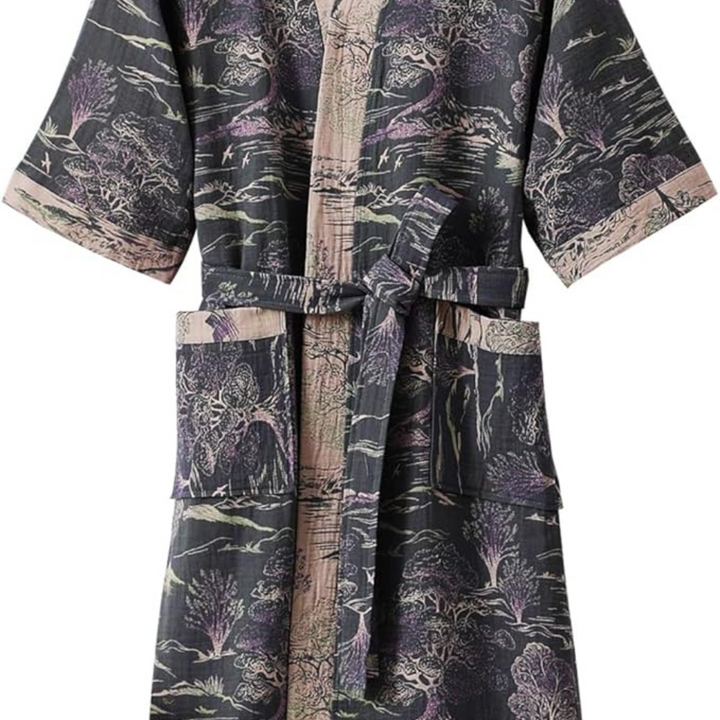 Accappatoio kimono unisex in morbida garza di cotone, vestibilità ampia, stile giapponese per relax.