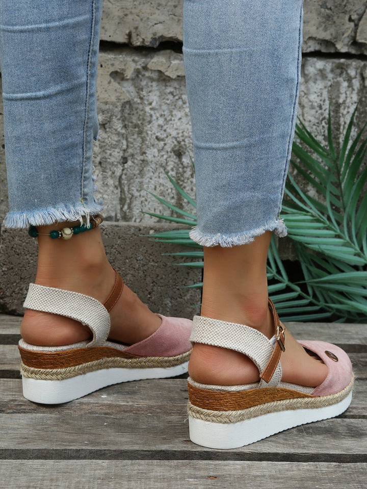 Espadrillas donna ortopediche leggere color sabbia, ideali per comfort e stile estivo, con suola di supporto.
