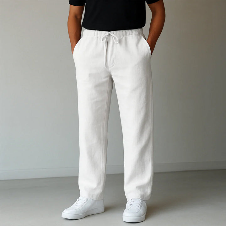 Pantaloni uomo casual con gamba dritta e vita elasticizzata, dotati di pratiche tasche per stile e funzionalità.