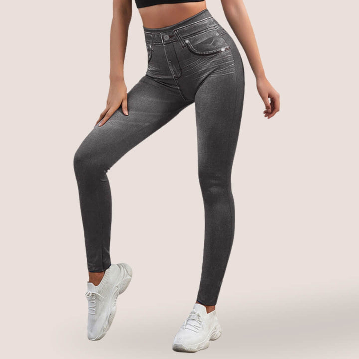 Pantaloni jeans slim fit donna, elasticizzati e modellanti, perfetti per ogni occasione, casual o chic.