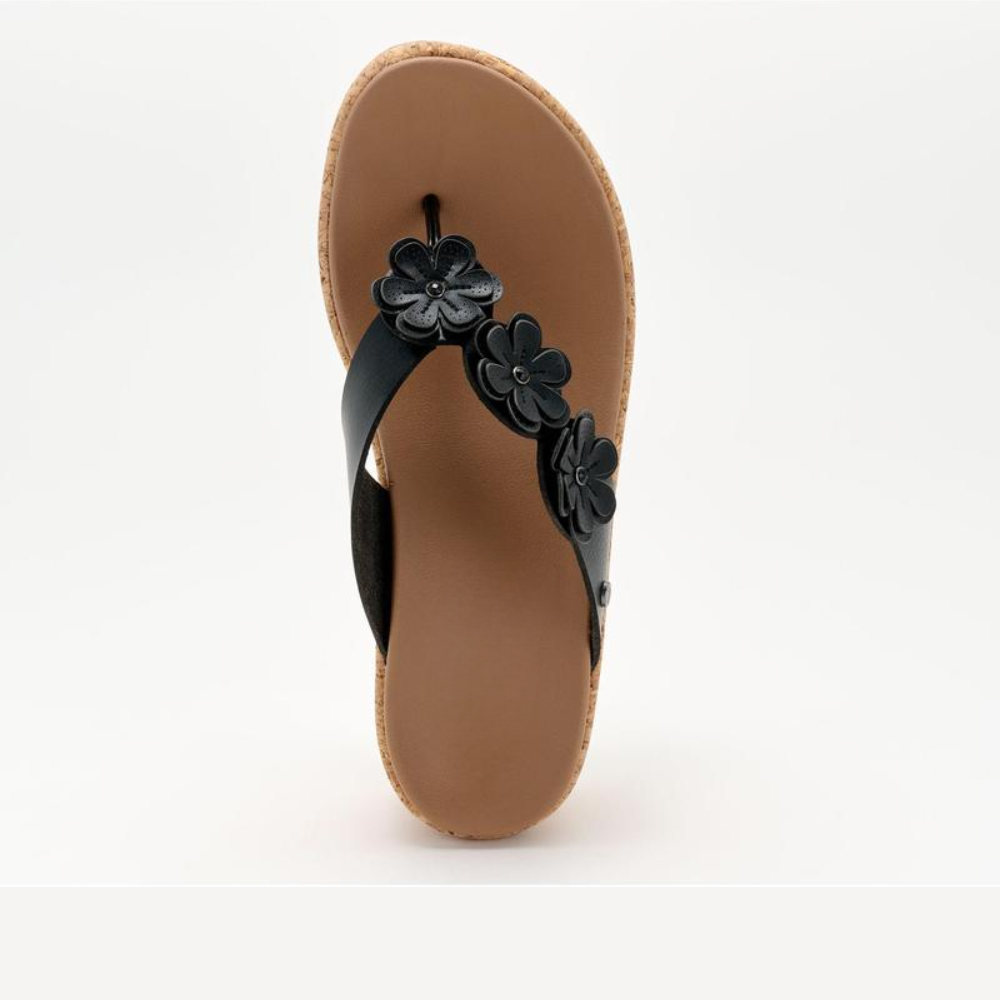 Sandali con zeppa da donna, offrono massimo comfort ed eleganza per la moda estiva casual.