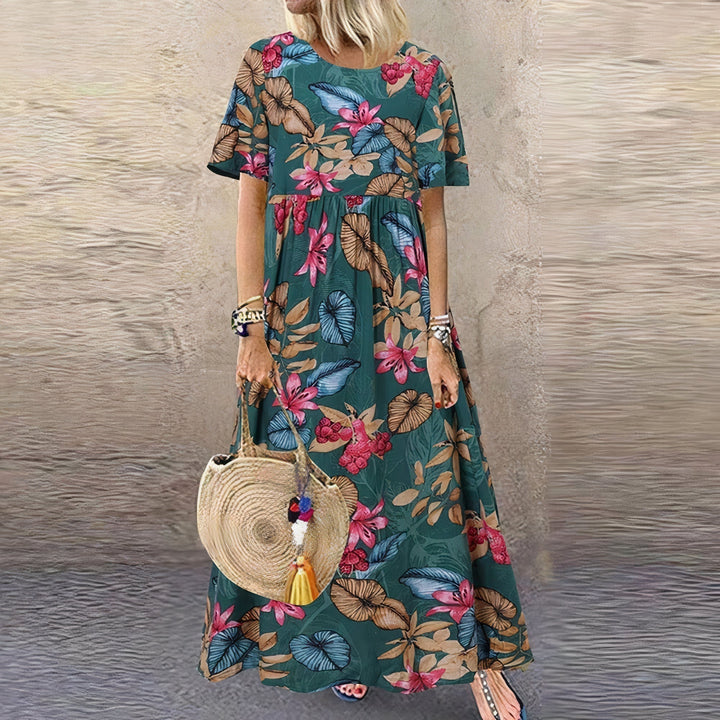 Abito da donna floreale a taglio rilassato, perfetto come vestito casual e versatile per ogni figura.