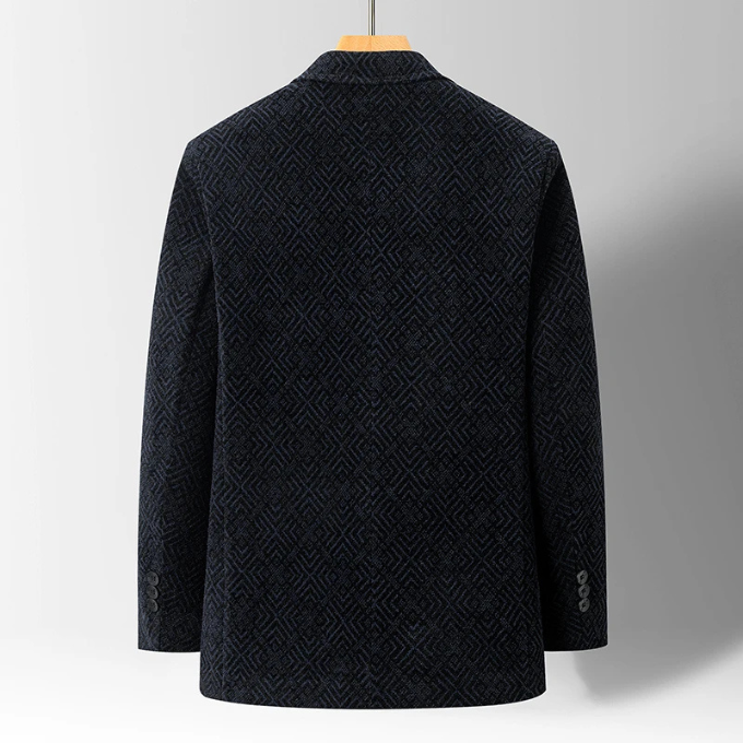 Cappotto uomo elegante autunnale con collo alto, fodera calda, ottimo per comfort e stile nelle giornate fresche.