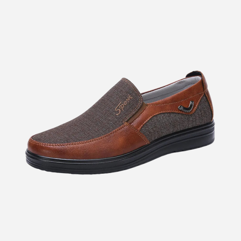 Eleganti scarpe uomo slip-on in tessuto traspirante, leggere e comode per l'uso quotidiano.