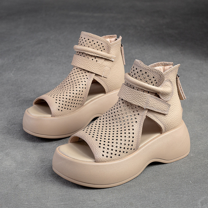 Sandali donna con plateau ammortizzato, design moderno e comfort superiore.