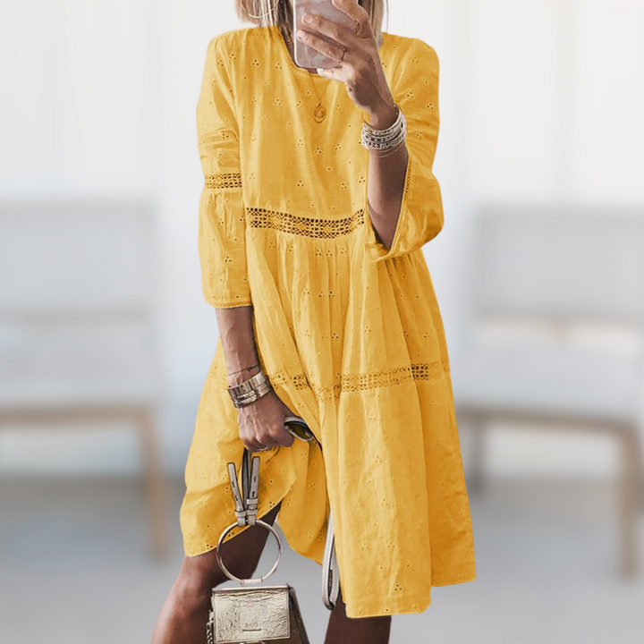 Abito in cotone donna, unisce comfort e stile. Perfetto per un look casual o elegante, dalla primavera all'estate.