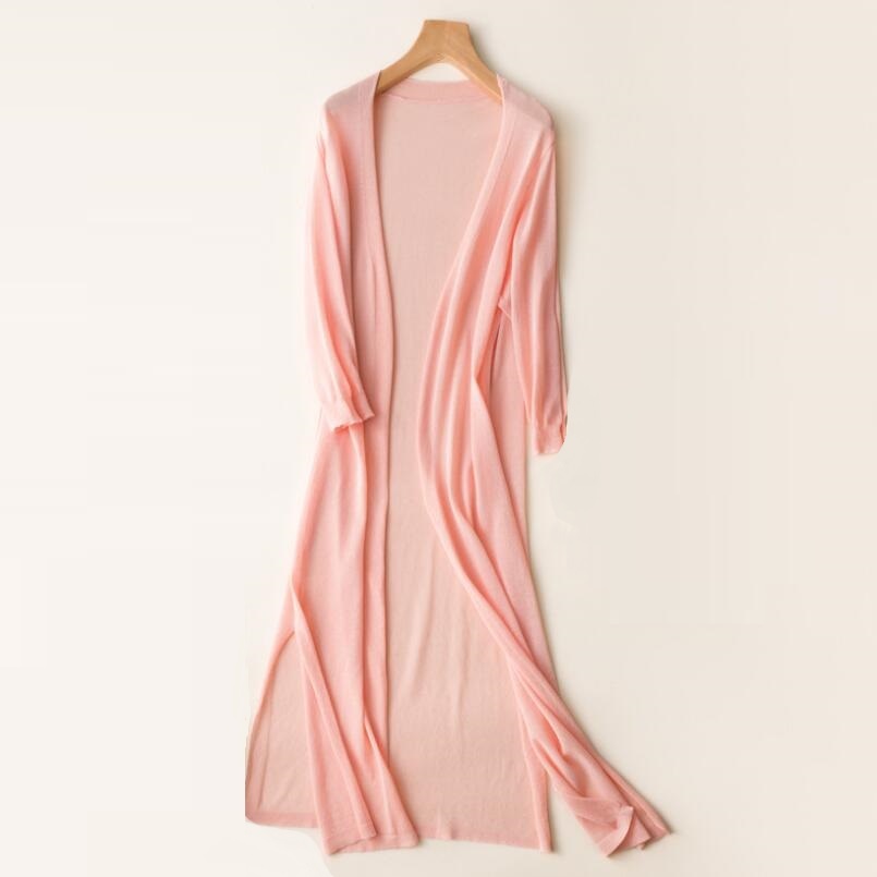 Kimono cardigan leggero da donna con maniche 3/4, perfetto per un look casual estivo o primaverile.