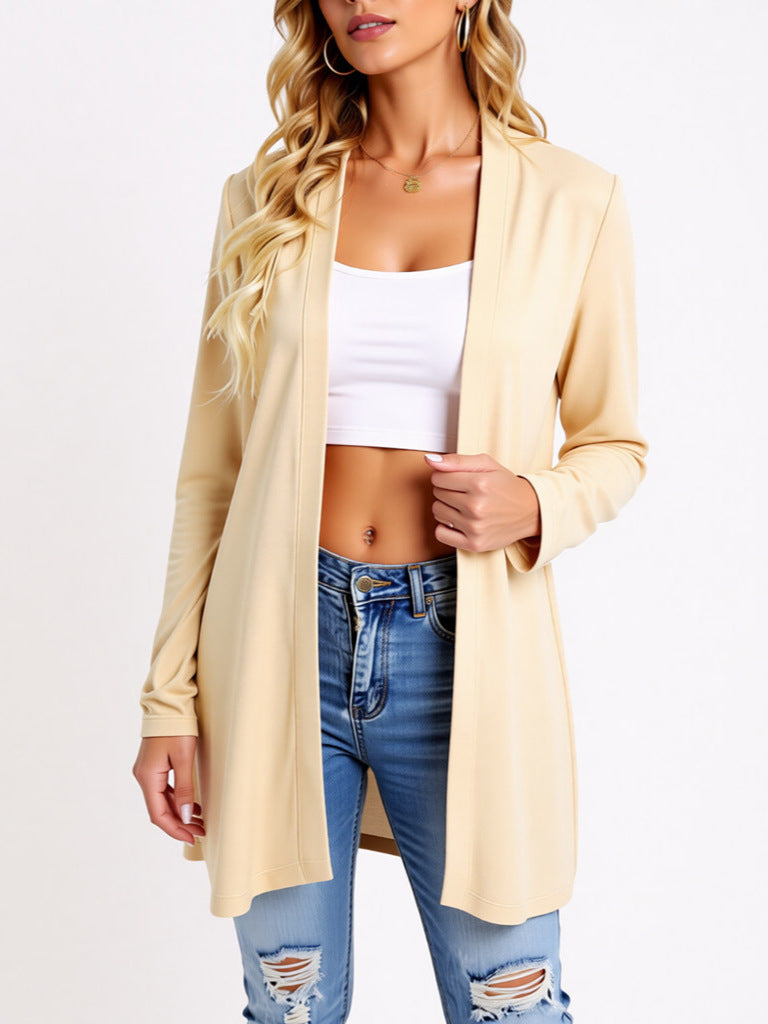 Elegante giacca donna leggera stampata, versatile per outfit quotidiani e stile rilassato di mezza stagione.
