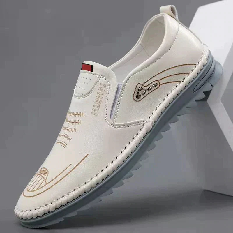 Scarpe casual da uomo per comfort massimo. Sneakers moda con design traspirante, ideali per uso quotidiano.