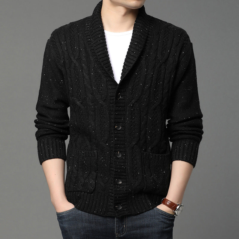 Cardigan uomo invernale con motivo jacquard, bottoni e stile casual. Ideale per strati caldi.