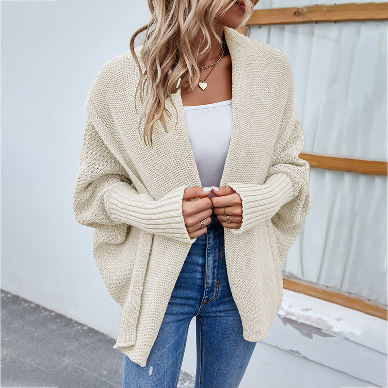 Cardigan kimono lungo donna, ampio e versatile per outfit casual. Ideale come strato leggero per abbigliamento femminile.