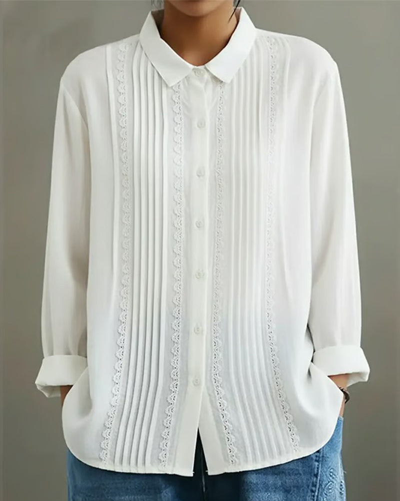 Camicia donna elegante con pizzo delicato, maniche lunghe, perfetta per primavera e autunno.