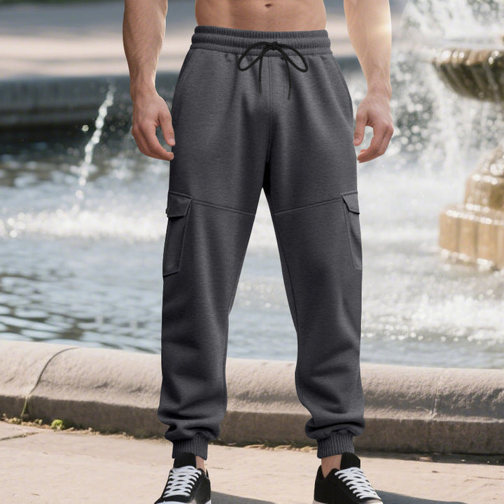 Pantaloni da lavoro uomo resistenti, multitasche, perfetti per outdoor e uso quotidiano.
