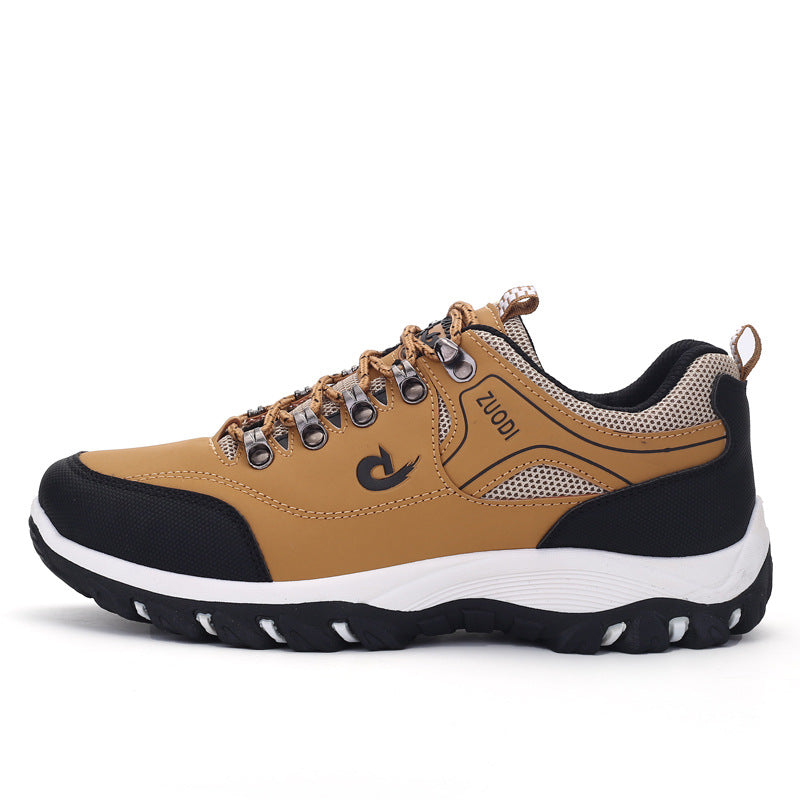 Scarpe da trekking uomo basse per sentiero, garantiscono aderenza e comfort ottimali. Perfette per viaggi e outdoor leggeri.