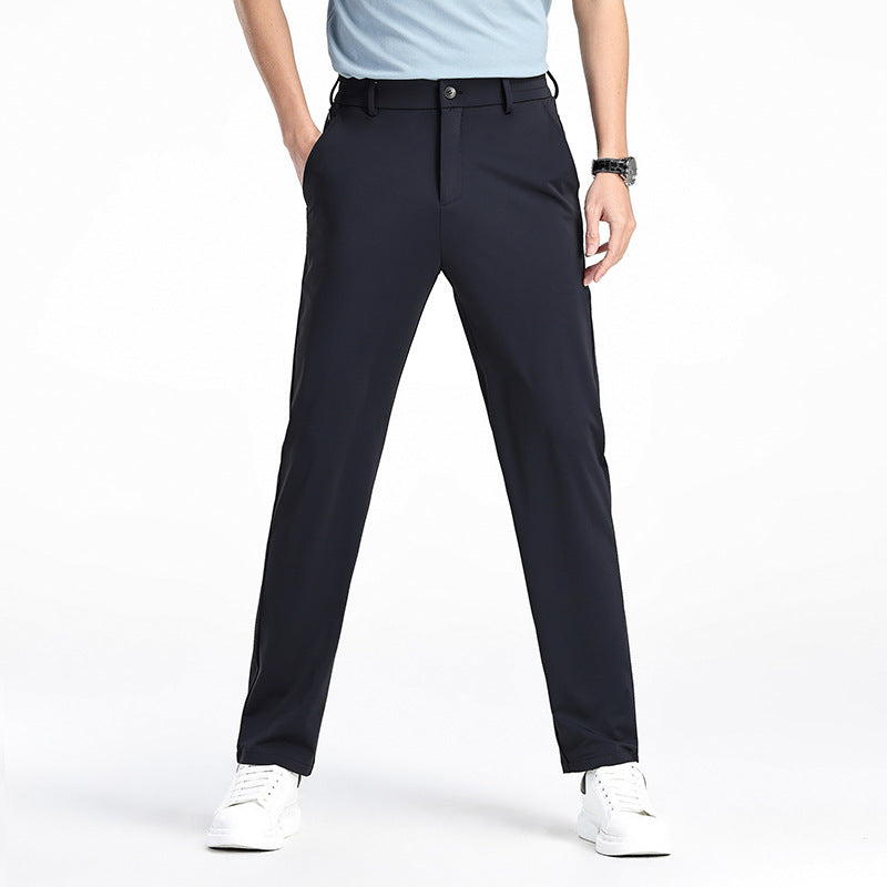 Pantaloni uomo versatili elasticizzati, per un abbigliamento comodo e alla moda, stile casual o più formale.