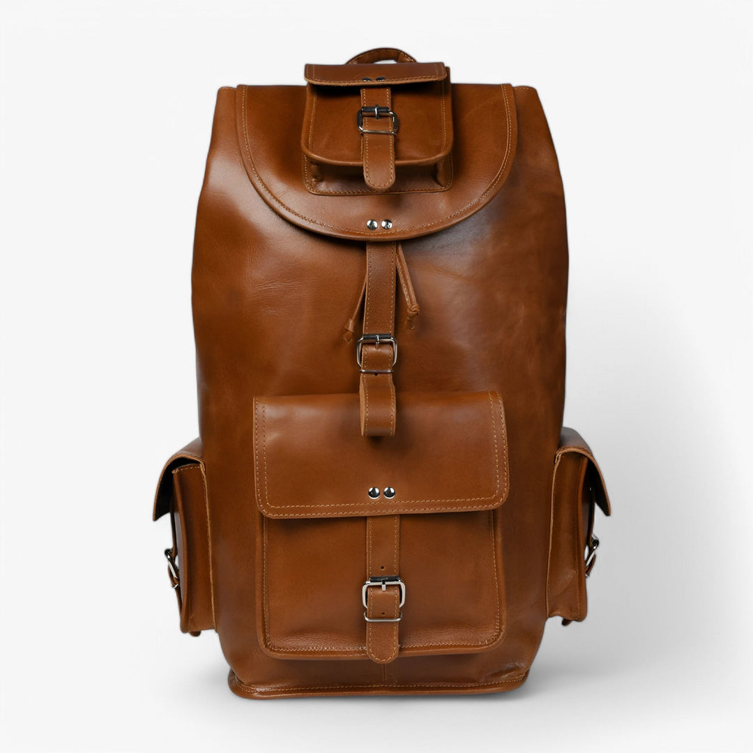 Zaino uomo marrone versatile, multiformato (45.7cm & 50.8cm), perfetto per uso quotidiano o viaggio.
