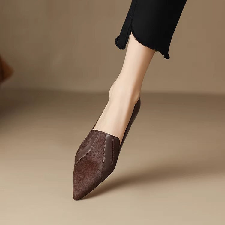 Ballerine eleganti albicocca, perfette come scarpe lavoro o per uno stile casual chic.