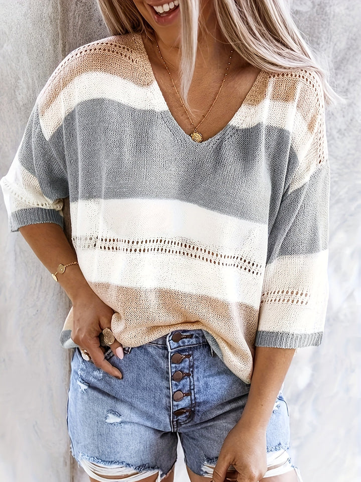 Maglione donna dal tessuto leggero e morbidissimo, per comfort e stile raffinato.