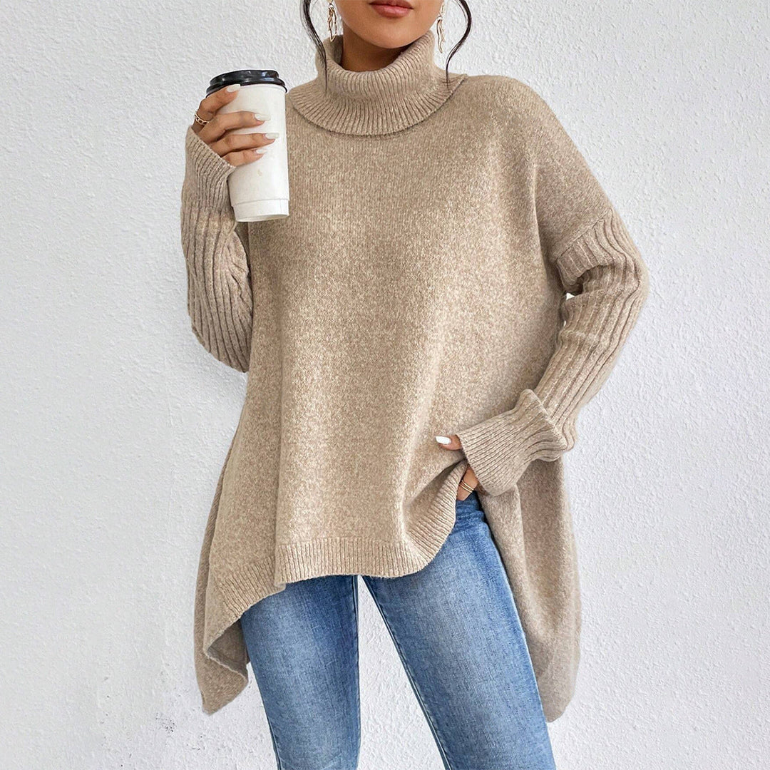 Abbigliamento donna caldo: maglione dolcevita con vestibilità ampia, per un look confortevole.
