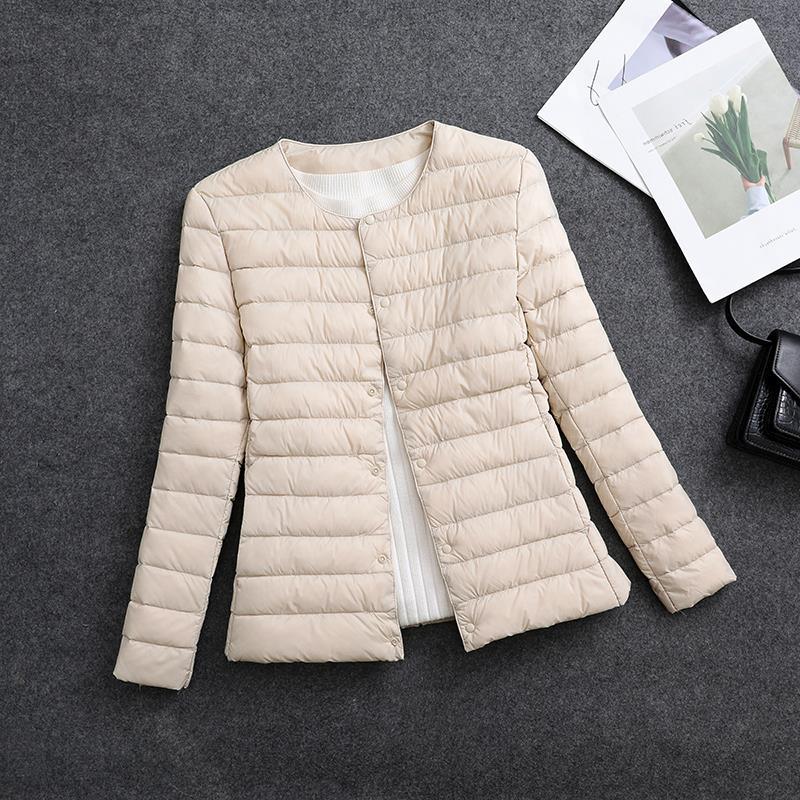 Giacca isolante donna versatile, scollo rotondo, per look casual o più formali.