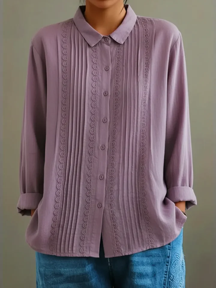 Camicia elegante donna con pizzo, leggera e versatile, perfetta per ogni occasione di moda.
