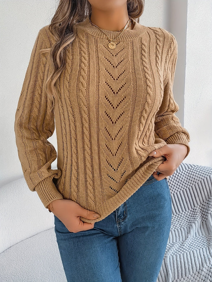 Maglione donna girocollo a trecce, maniche lunghe. Disponibile in kaki, grigio e rosso.