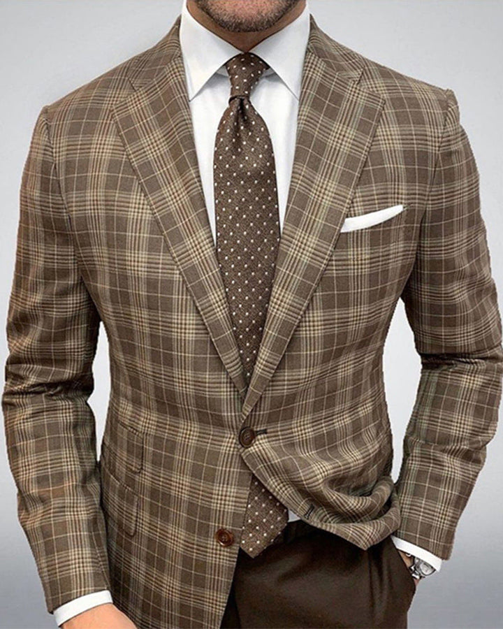 Giacca da uomo slim fit elegante marrone con collo a ribalta e due bottoni, perfetta per look formali e di tendenza.
