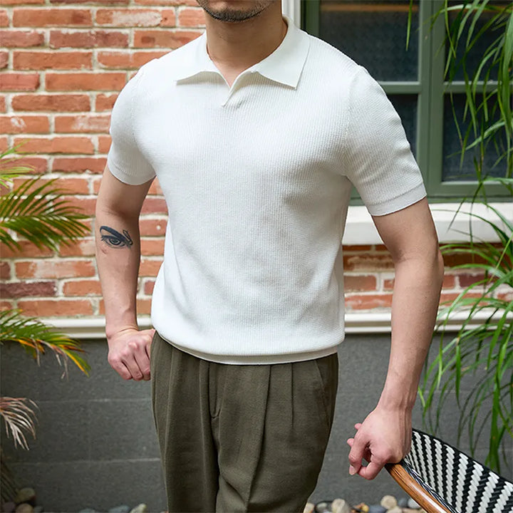 Camicia uomo elegante a maniche lunghe girocollo, perfetta per look business casual e ufficio.