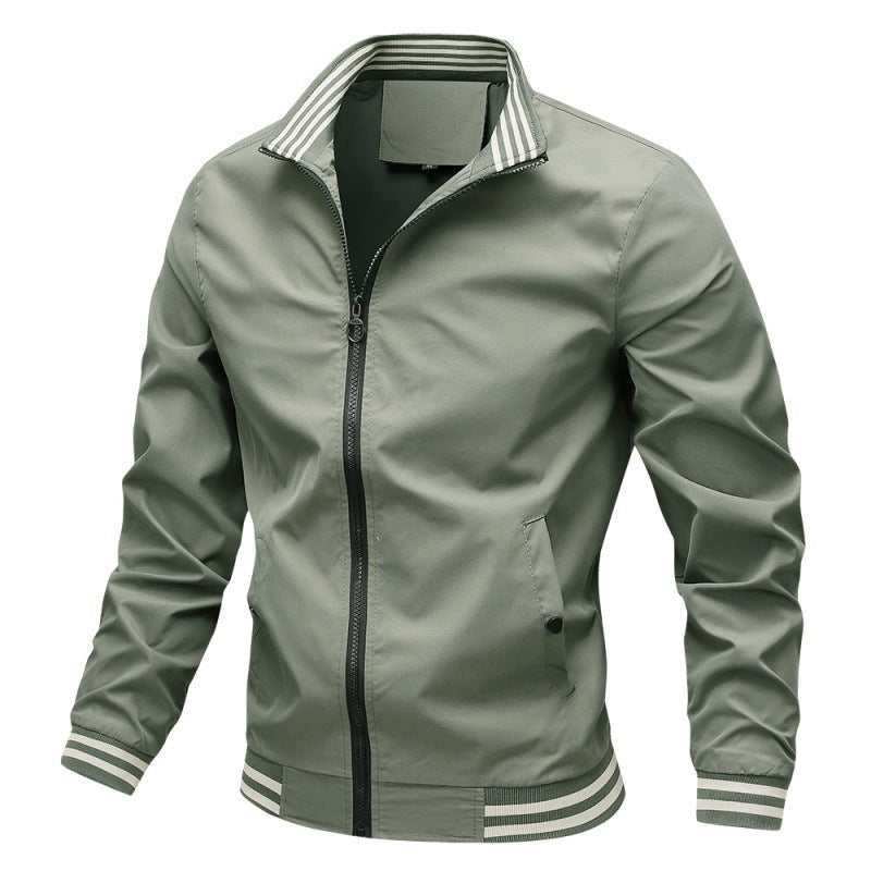 Giacca uomo autunnale/primaverile, modello Harrington. Leggera, versatile, con collo alto e tasche.