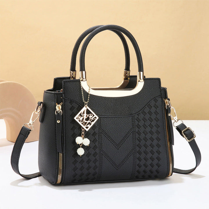 Elegante borsa a tracolla donna in pelle PU trapuntata, accessorio versatile e chic per la moda.