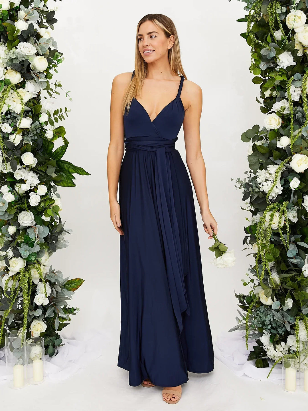 Vestito donna multiuso, abito lungo convertibile per un look sofisticato.