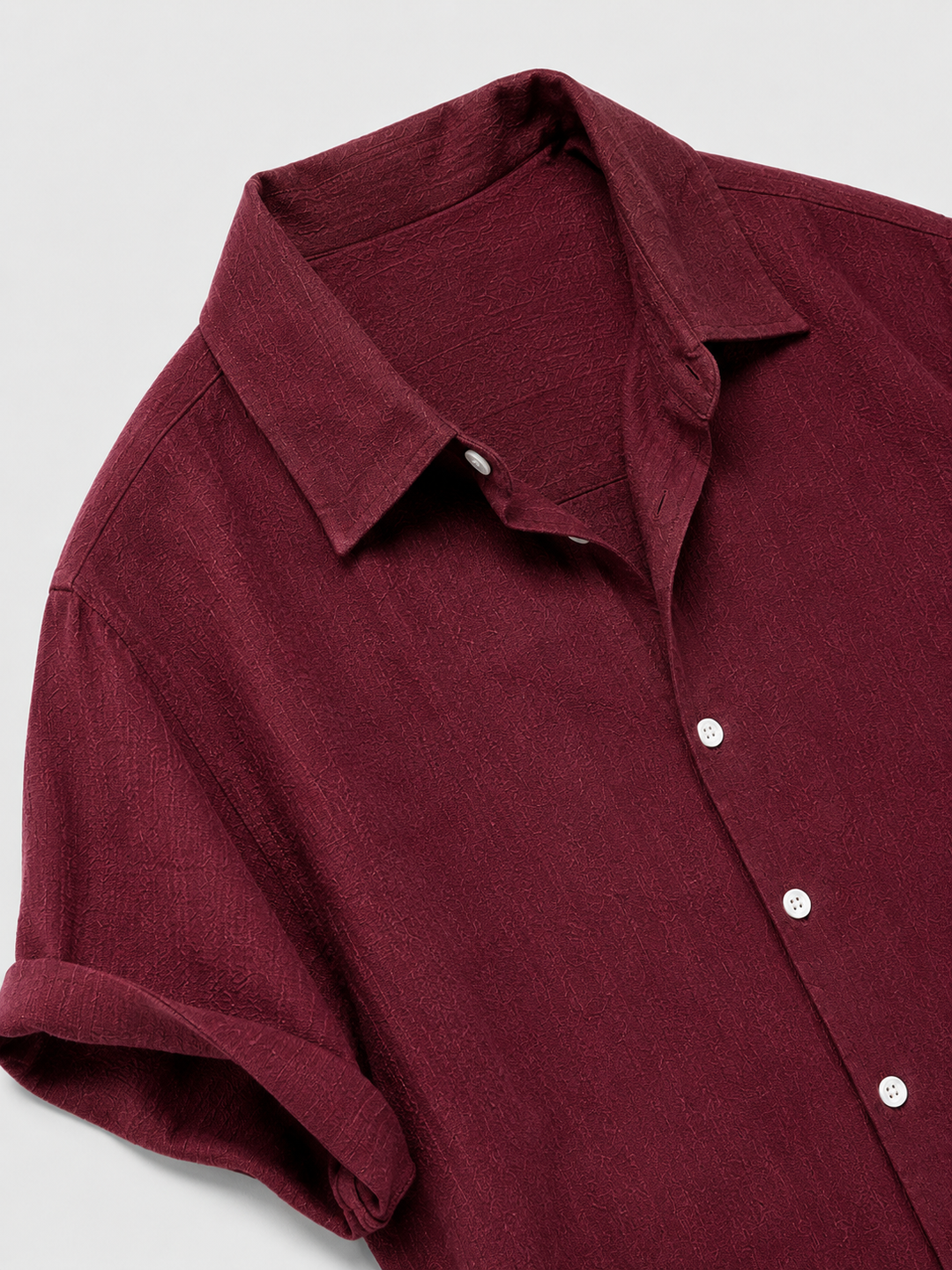 Camicia uomo estiva borgogna, perfetta per un comfort elegante e uno stile moda mare vacanza.