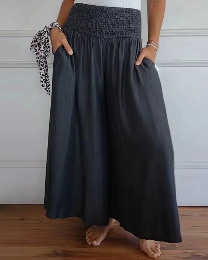 Culottes femminili con taglio ampio, comodi ed eleganti, ideali per la stagione calda e relax.