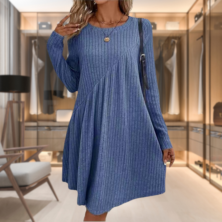 Elegante abito lungo donna a maniche lunghe, caldo e accogliente, ideale per la moda autunno-inverno, stile versatile.
