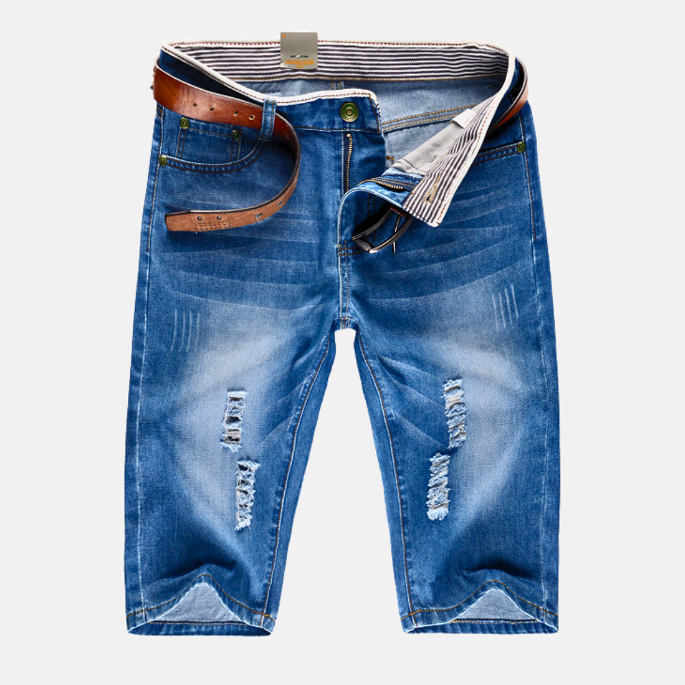 Pantaloncini uomo casual a taglio dritto, stile strappato. Ideali per moda estiva e un look urbano confortevole.