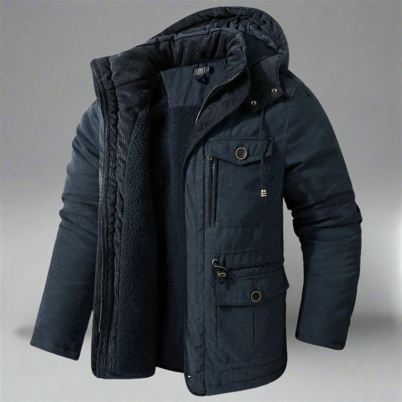 Elegante giacca invernale uomo beige, antivento e impermeabile con cappuccio. Parka versatile per viaggio e outdoor.